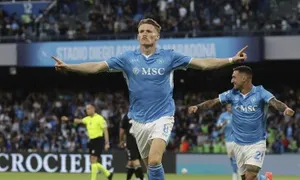 Di Canio muốn tống giam lãnh đạo Man Utd vì bán McTominay